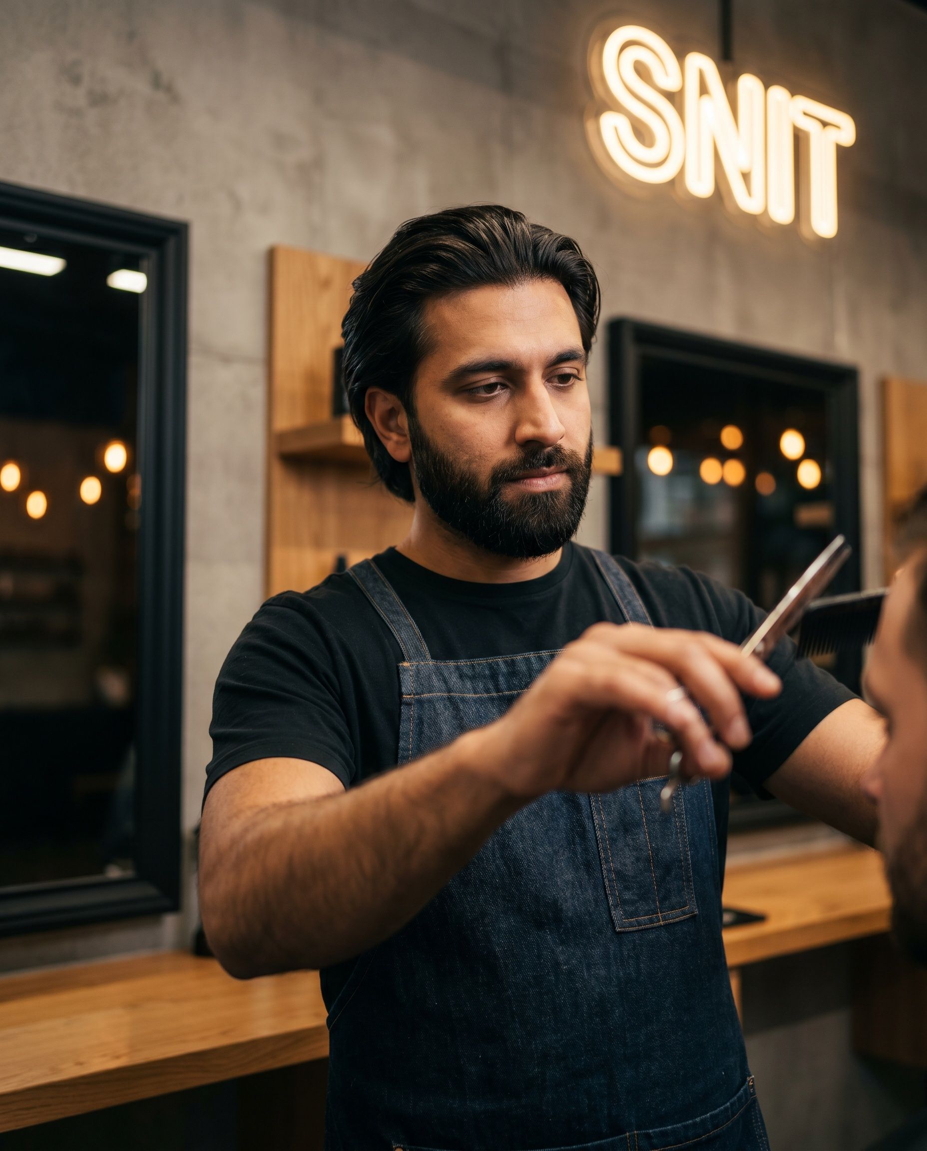 Ravi, Allrounder & baard-specialist bij SNIT